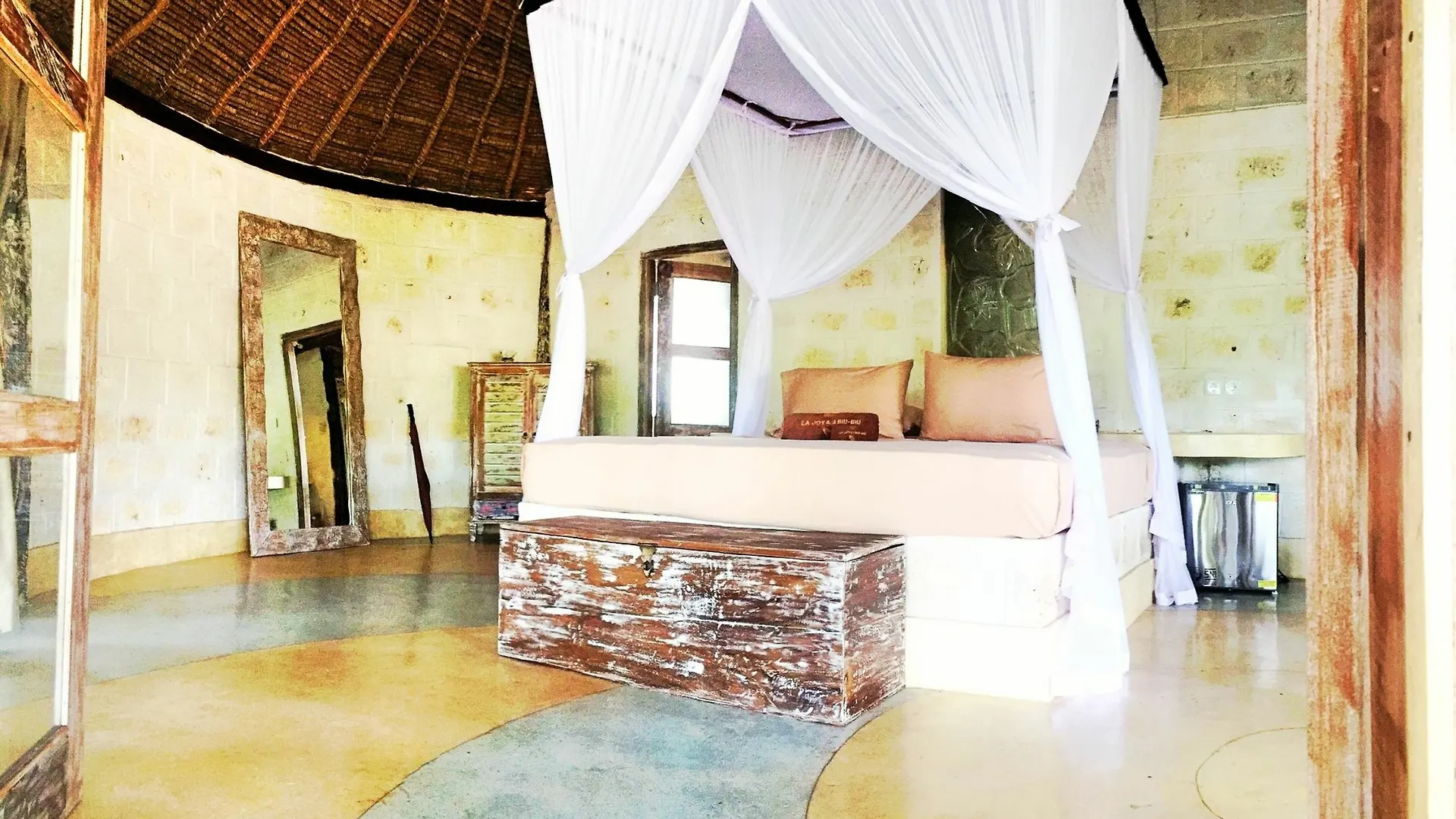 La Joya II Biu Biu Bungalows Jimbaran  Indonesia